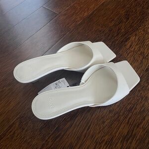 (sold) Mango Stiletto, Square toed, Kitten heel